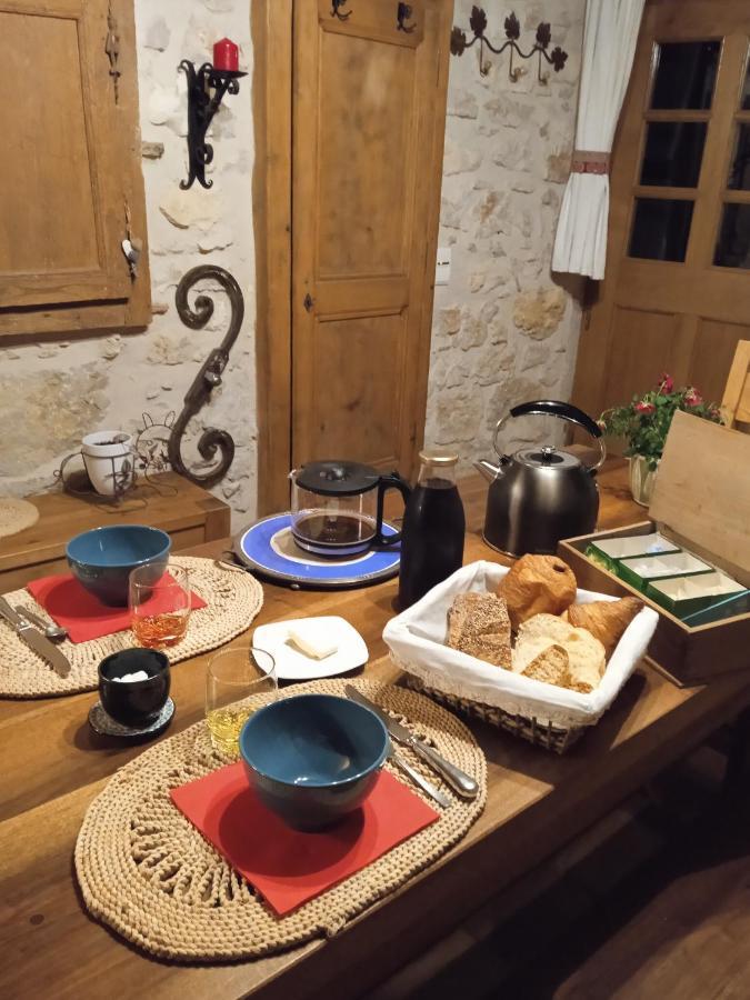Chez Karine Bed & Breakfast Ceyzerieu Exterior photo